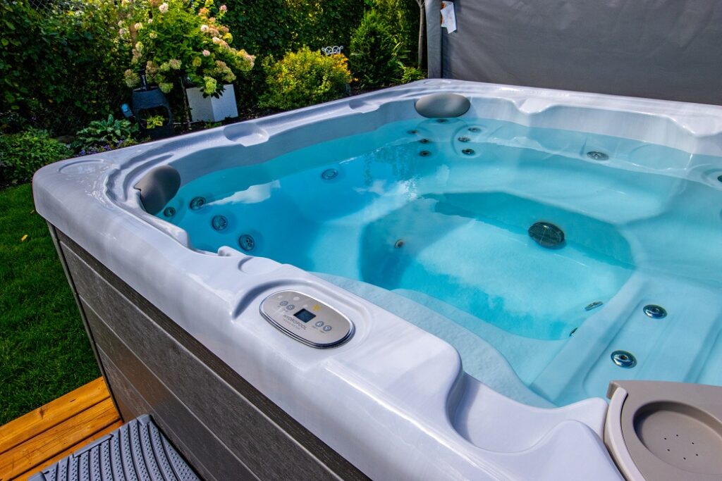 Hydropool Classic Hot Tub